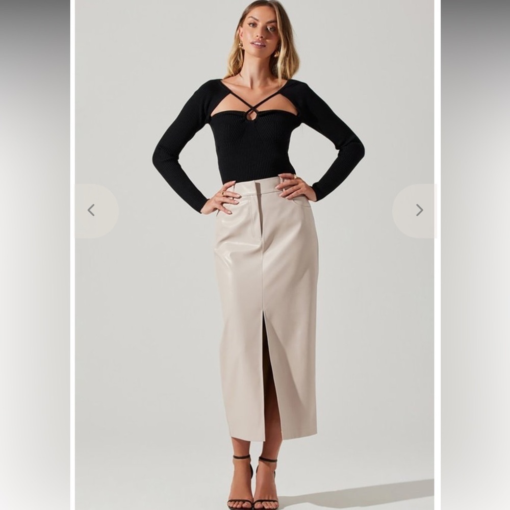 Astr The Label Faux Leather Karolyna Ecru Neutral Monochrome Cream Maxi Skirt L